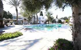 Paphos Gardens Apartment
